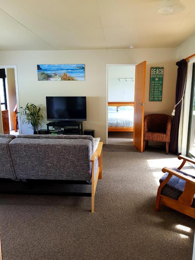 Estuary Retreat Whangamata Exterior photo
